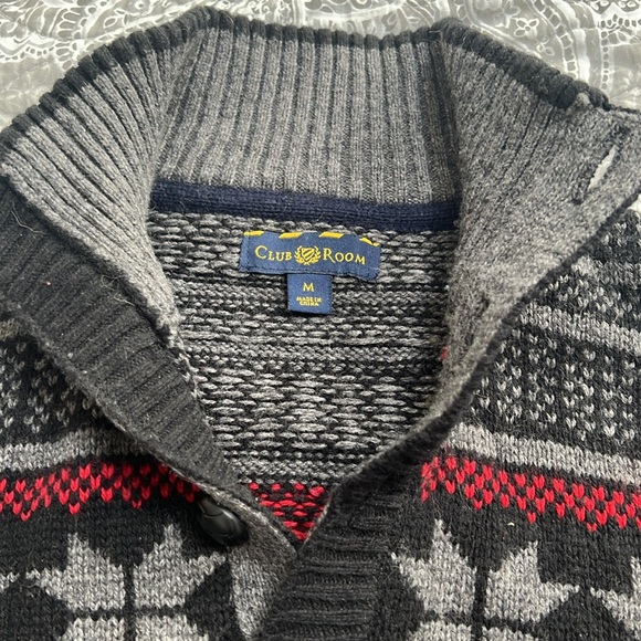 Men’s Button Up Winter Sweater - Picture 4 of 5